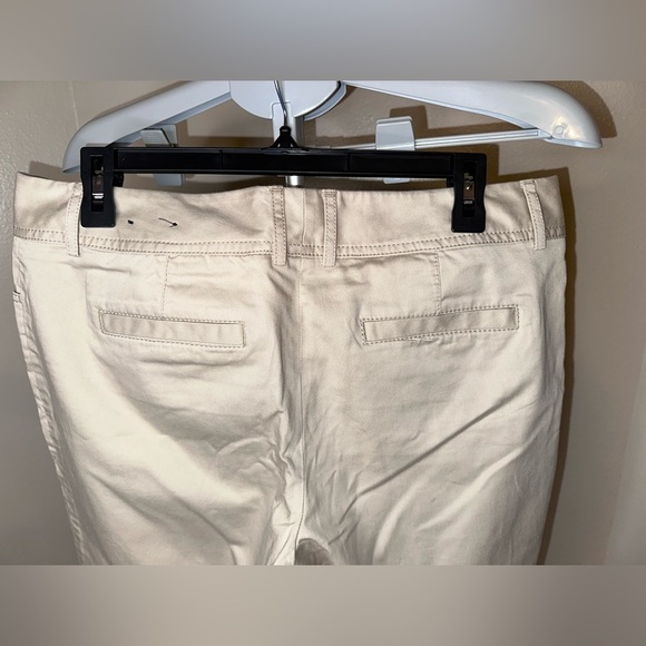 Express Women's Tan Flare Capri Pants - Picture 6 of 7